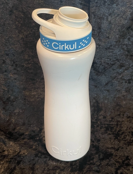 Бутылка для воды Cirkul с нержавеющей стали 650 мл Белая